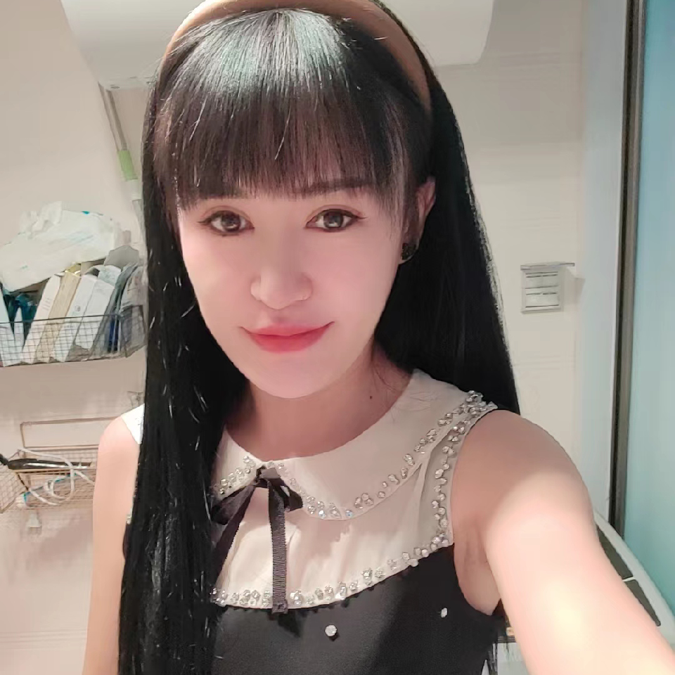loveo小宝海报